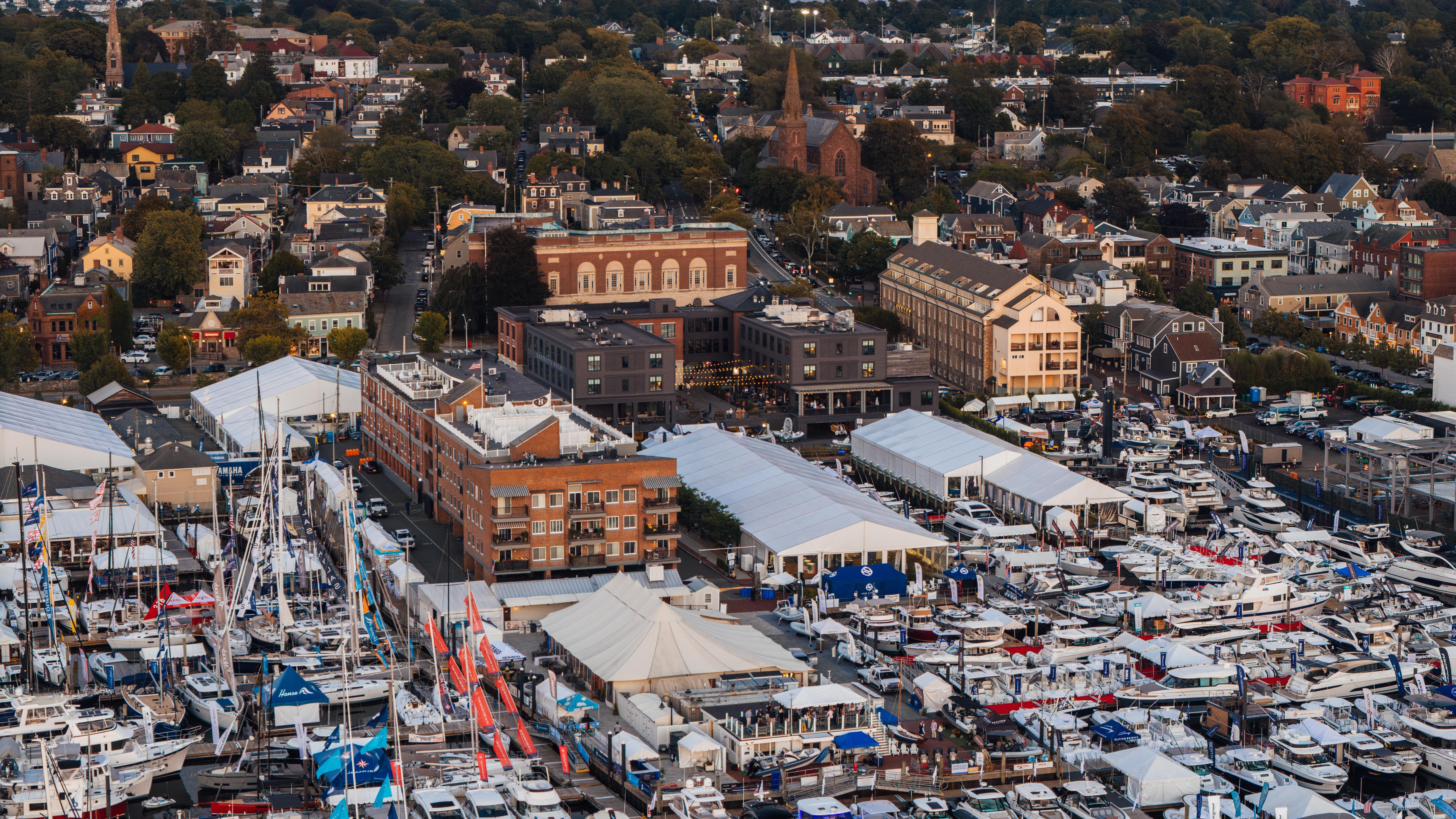 Hammetts Hotel exterior near Newport Yachting Center during boat show